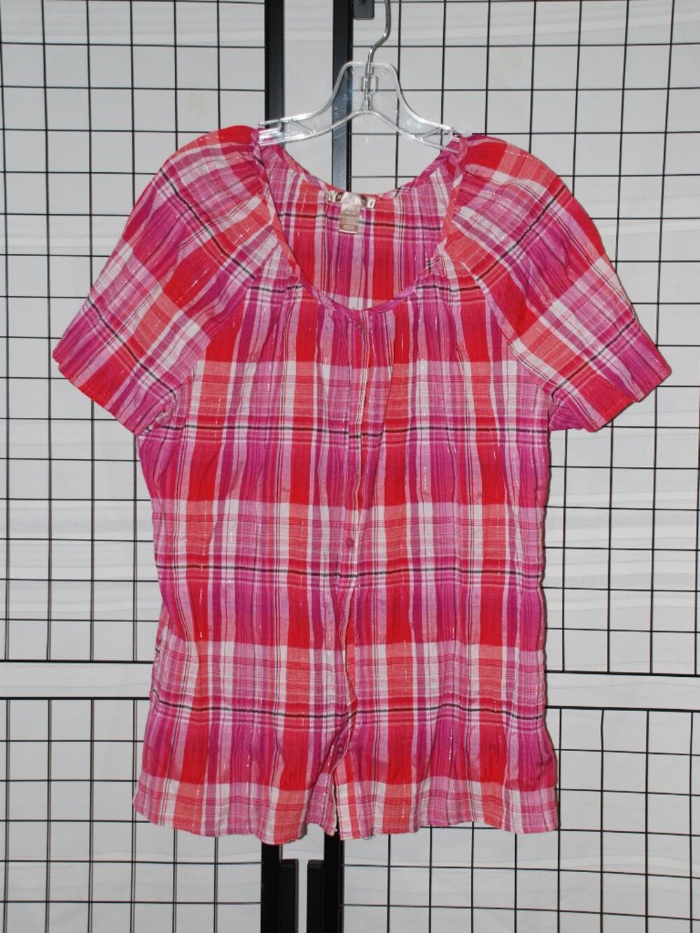 CHECKERED BUTTON DOWN BLOUSE